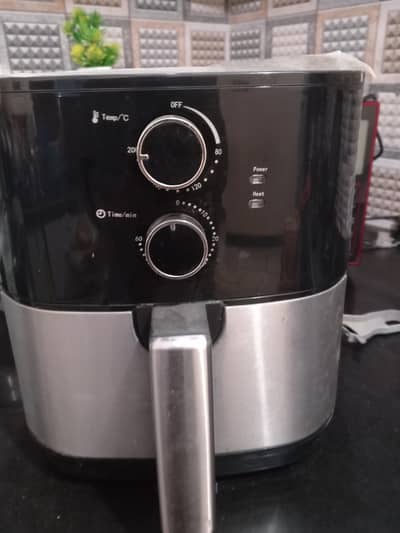 Westpoint Air Fryer – Excellent Condition | Barely Used