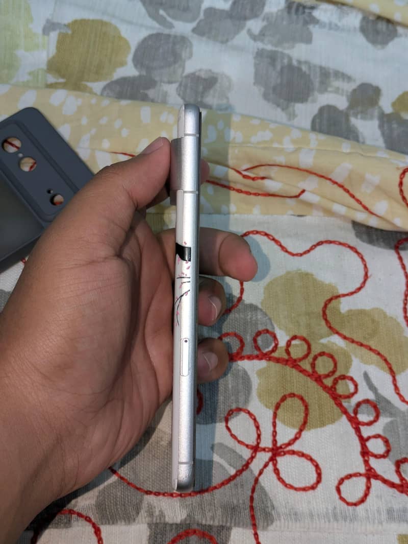 Google Pixel 7 2