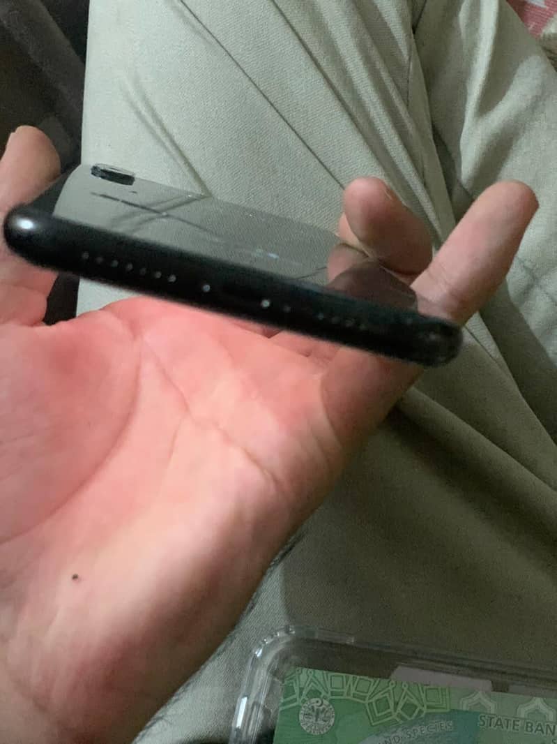 Apple iPhone X 3