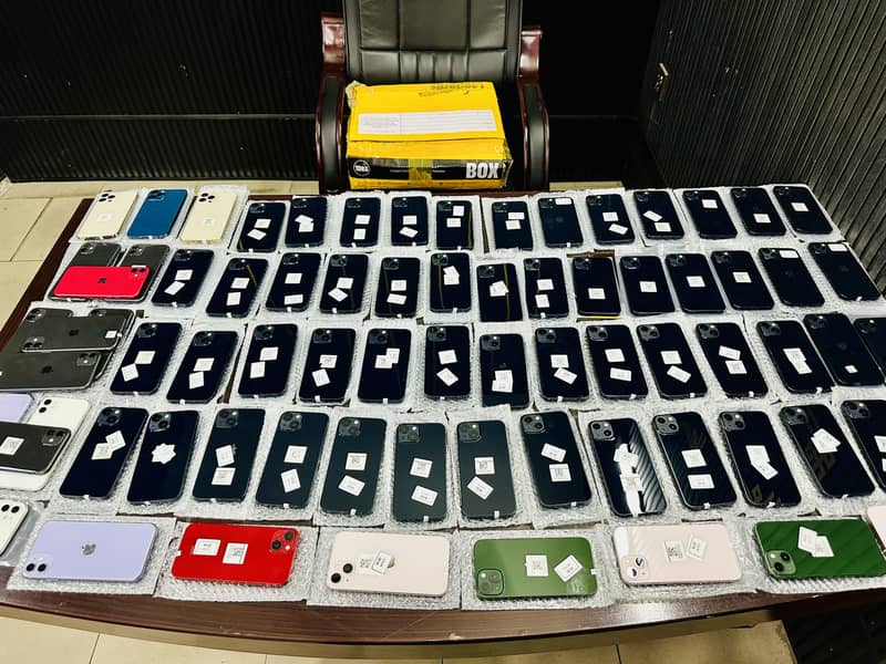 Apple iPhone 13 1