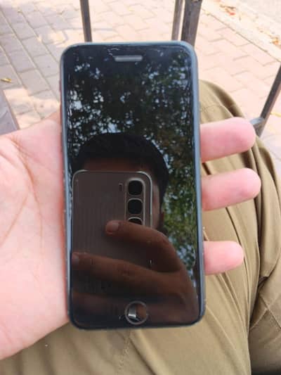 Apple iPhone 7