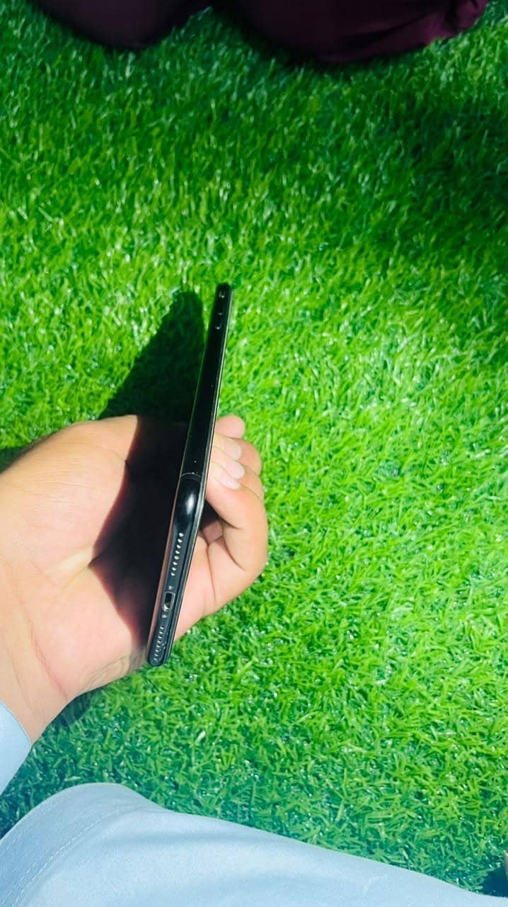 Apple iPhone 7 Plus 2
