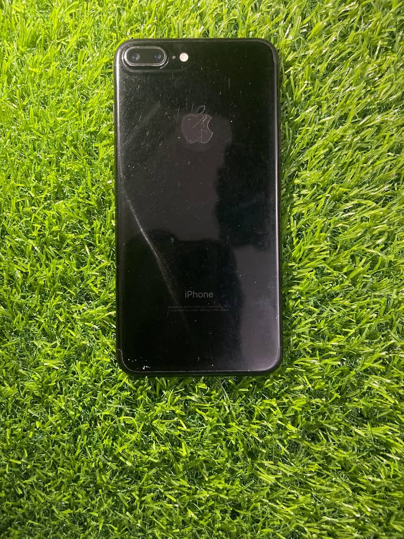 Apple iPhone 7 Plus 3