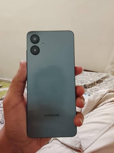 Samsung Mobile A06