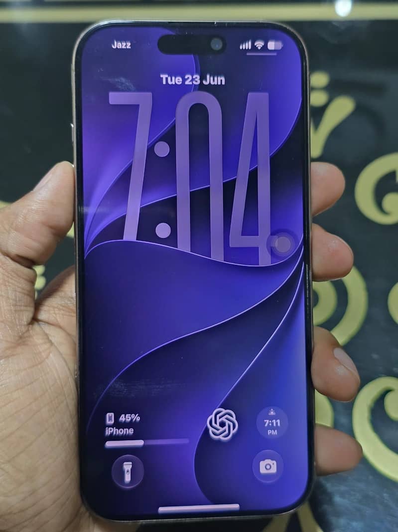 Apple iPhone 16 Pro 6