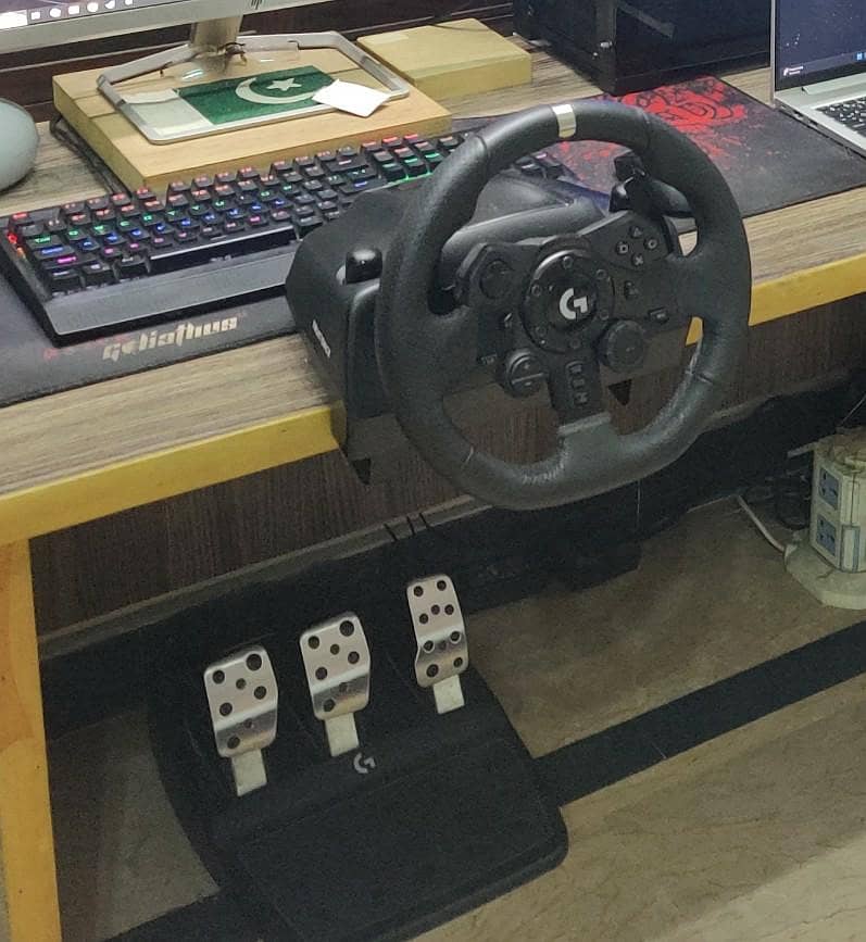 Logitech G923 6