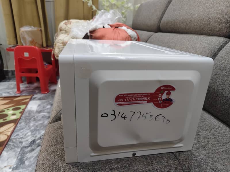 Dawlance Microwave 4