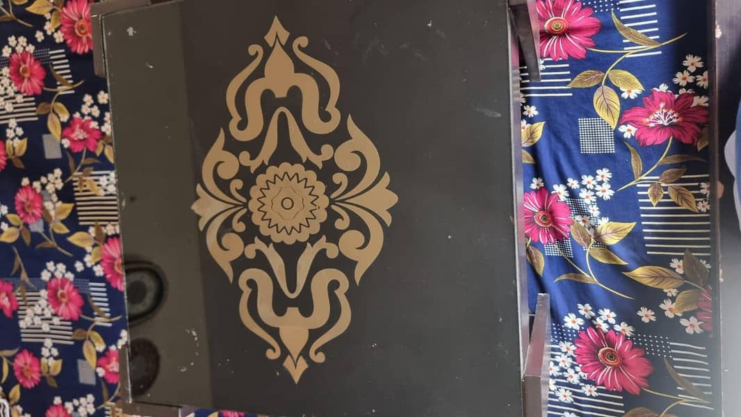 2 tables tapi set 1