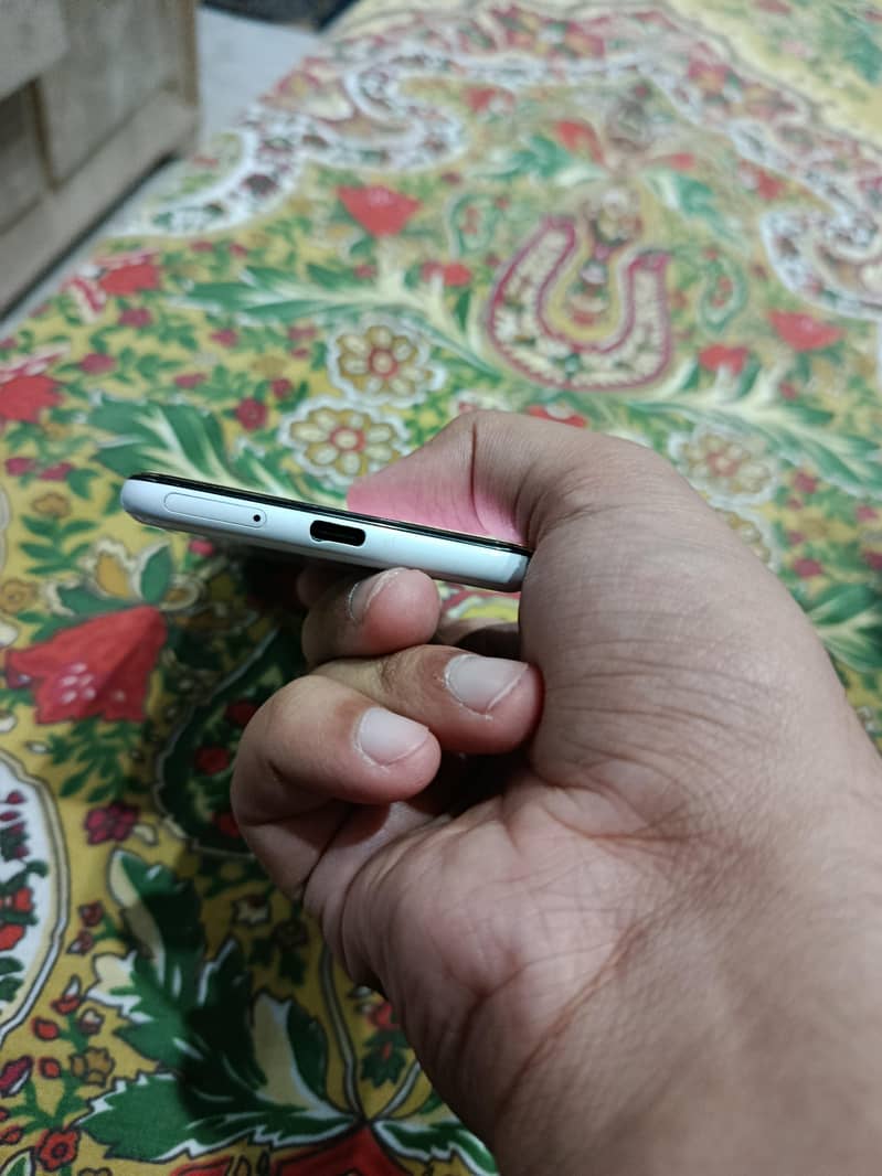 Google Pixel 3 5