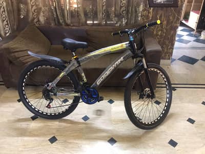 26 inch bike with gears and disk brake