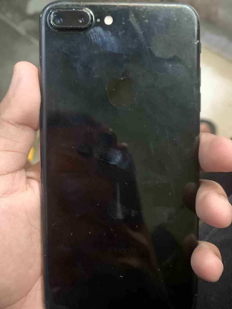 Apple iPhone 7 Plus 0