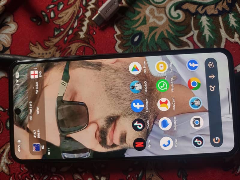 Google Pixel 8 5