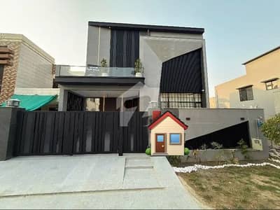 10 Marla Brand New Modern House