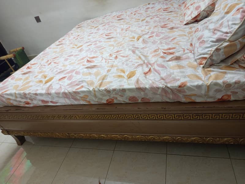 Bed and dressing 2