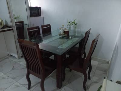 " Dinning table "