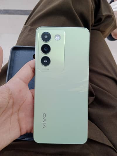 Vivo Y100