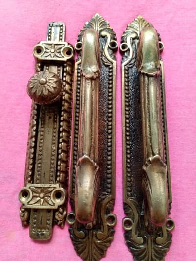door handle and door lock 