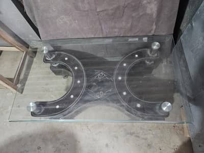 Center Table with Edge Glass