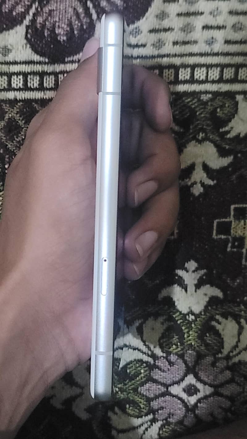 Google Pixel 7a 5