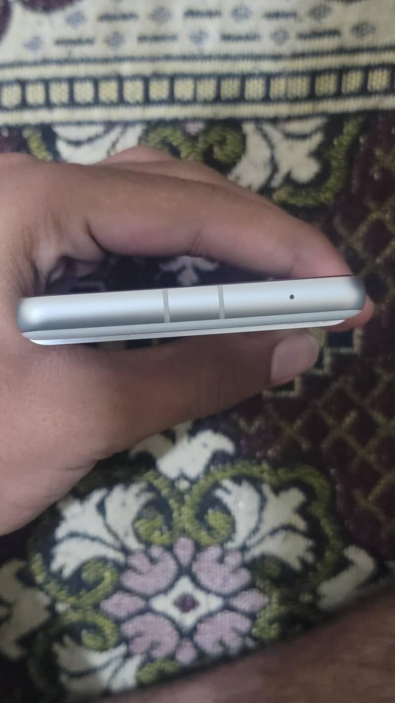 Google Pixel 7a 6
