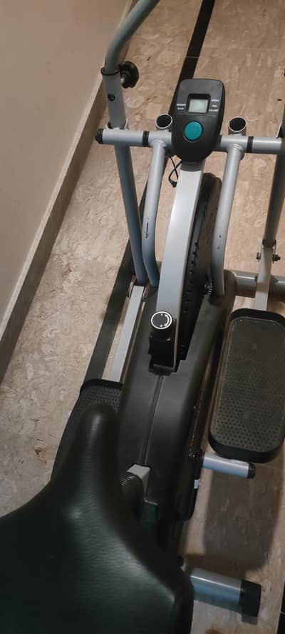 Home Gym Elliptical Machine