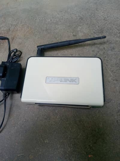 Tp Link WiFi Router with USB port option