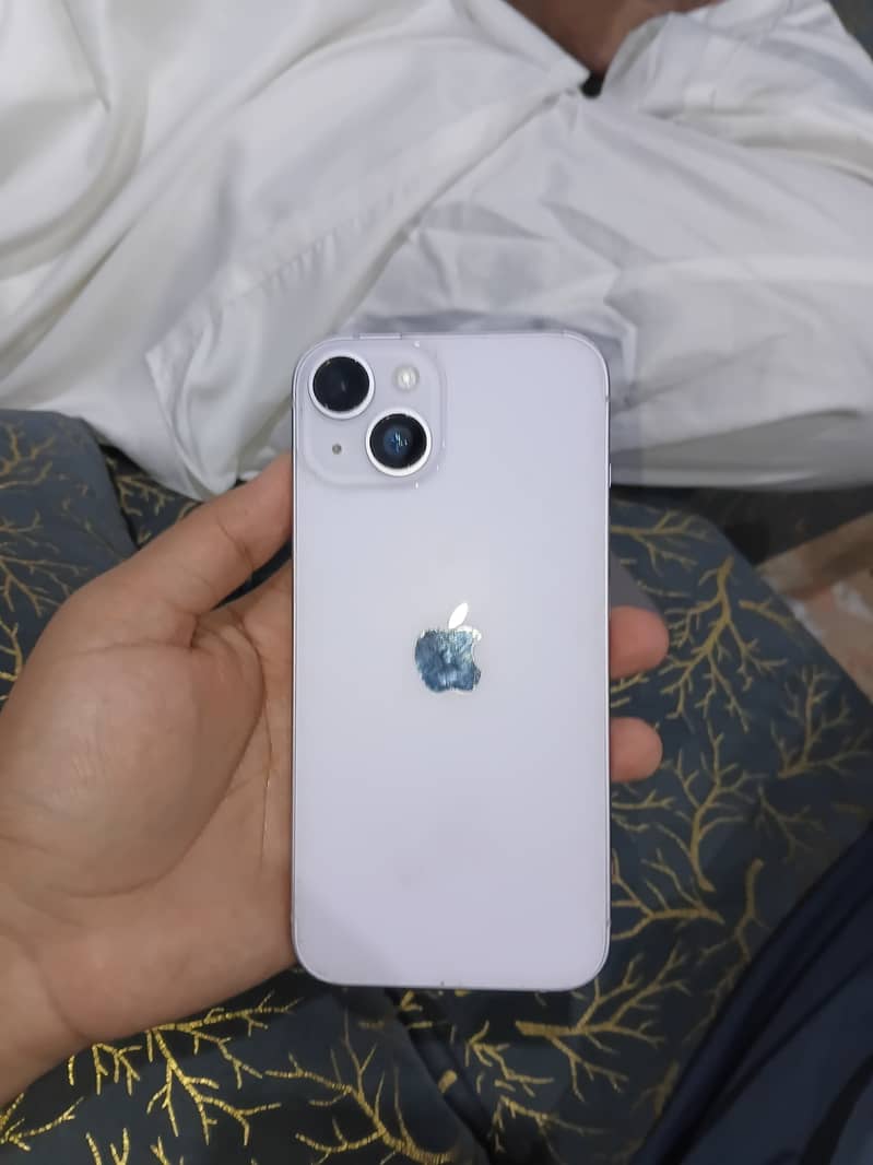 Apple iPhone 14 3
