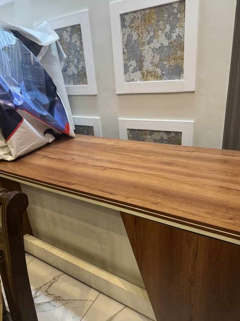 Office table 0