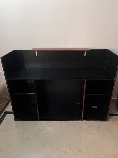 Counter table