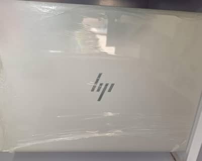 HP R5 8/256