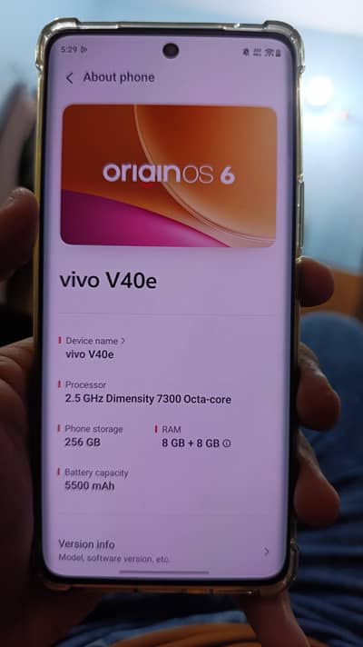 VIVO V40E