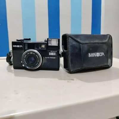 Minolta Hi-Matic AF2 Film Camera - Untested, Used Condition