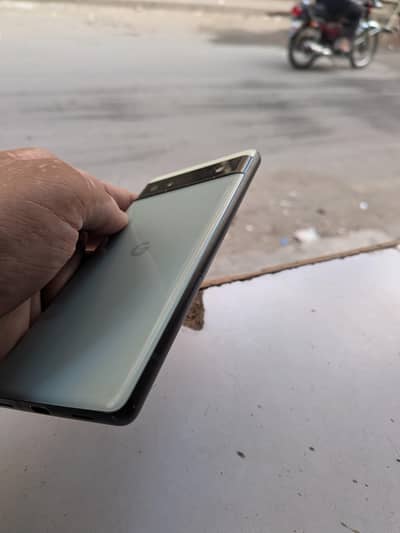 Google Pixel 6a glass break