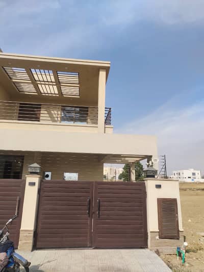 272 SQyd luxury villa available for sell in Bahria Town Karachi