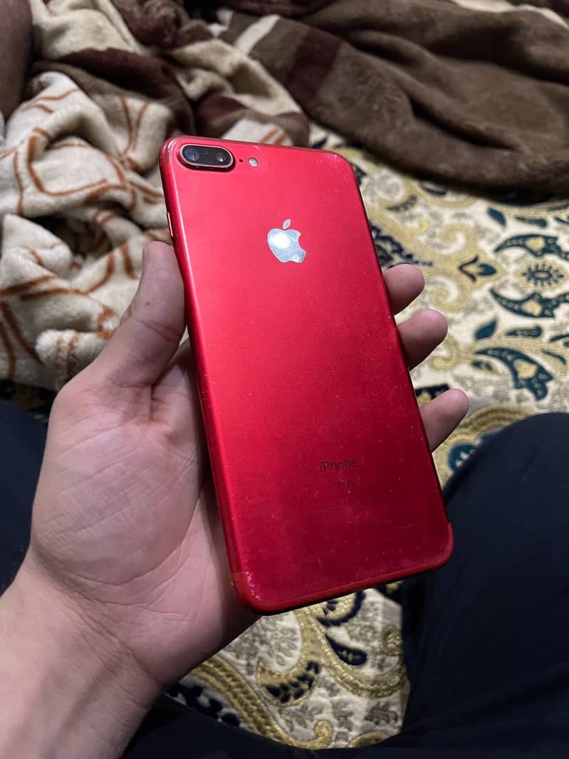 Apple iPhone 7 Plus 0