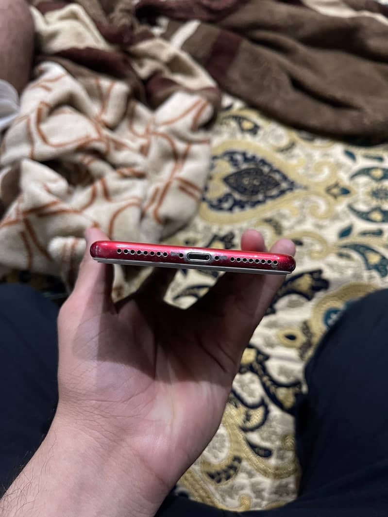 Apple iPhone 7 Plus 4