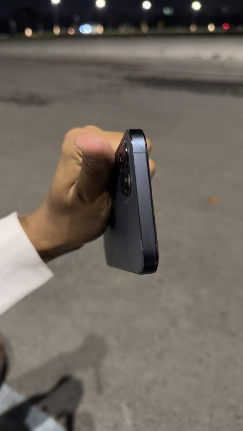 Apple iPhone 12 Pro 1