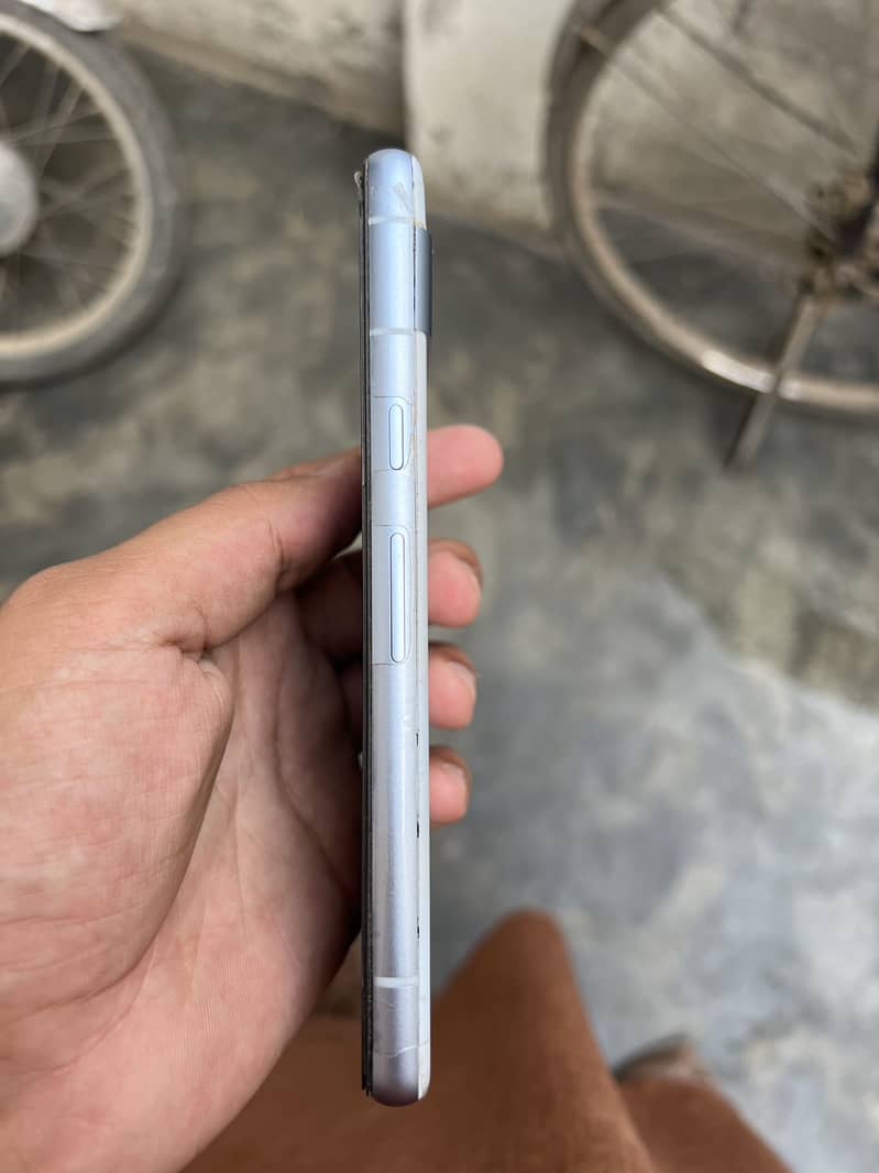 Google Pixel 7a 2