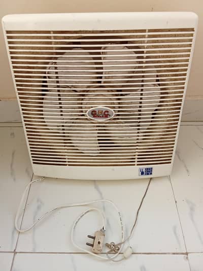 GFC 12" Plastic Exhaust Fan (Reversible)