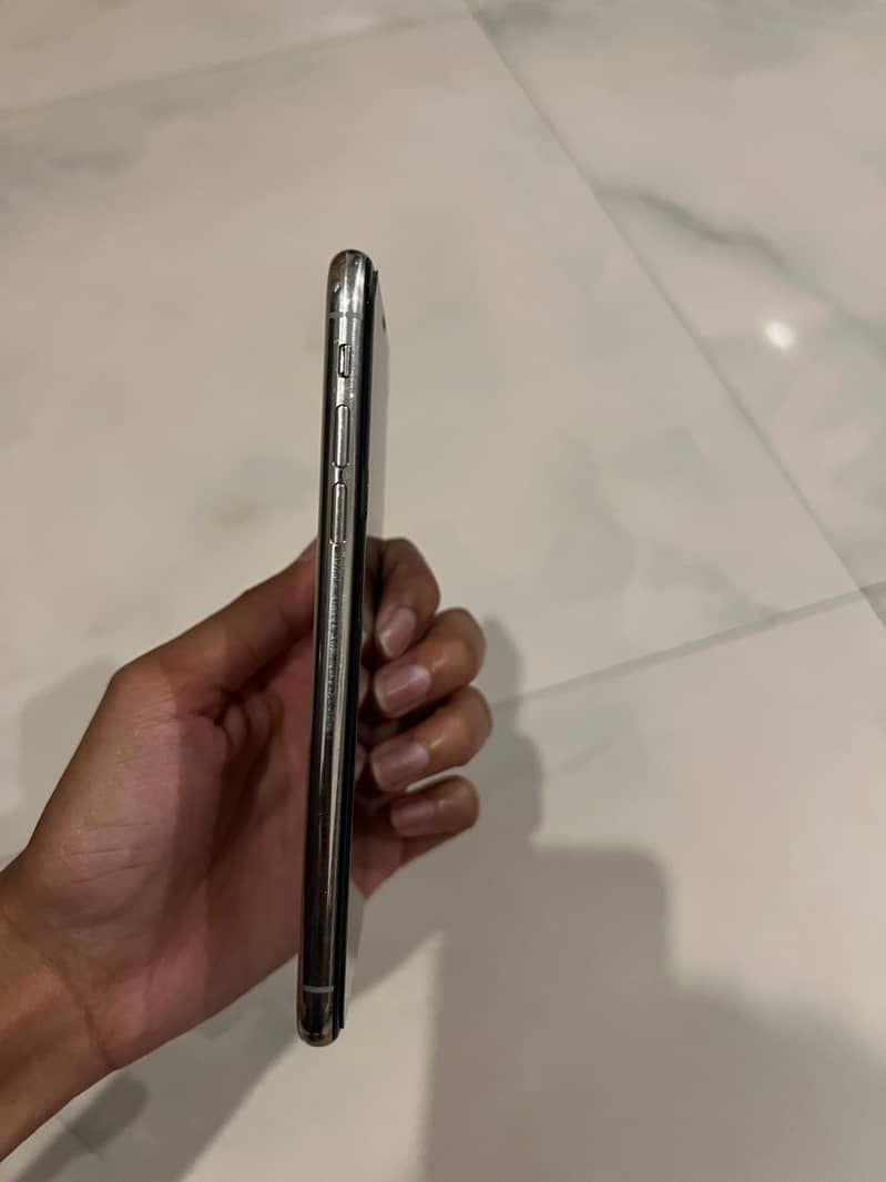 Apple iPhone X 2