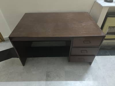 Wood writing table with chair