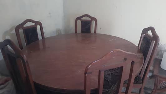 dinning table with 6 chairs