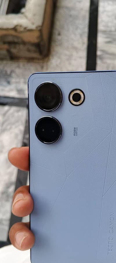 Tecno CAMON 20