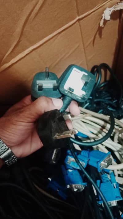 original branded power code 2 pin and 3 pin just 300 per code total 50