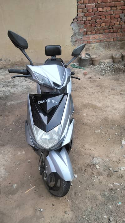 Road King Electric Scooter R99 pro