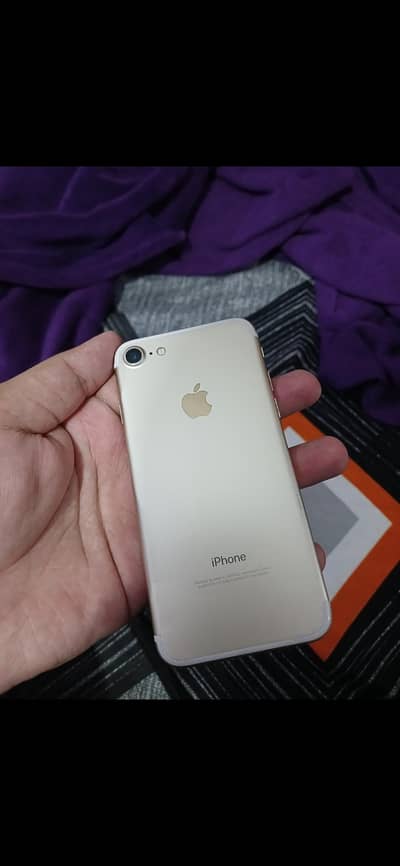 Apple iPhone 7