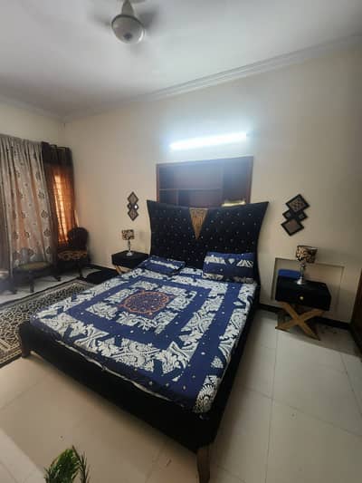 Vip Furnished room available in G10/1 For Male