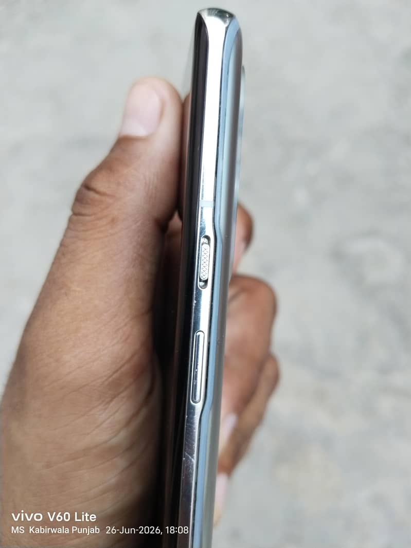 One Plus 9 Pro 4