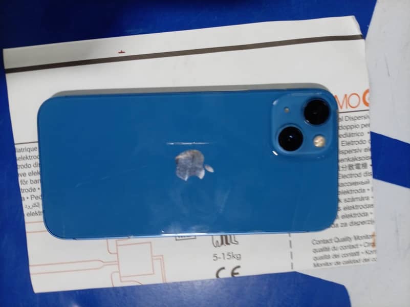 Apple iPhone 13 1