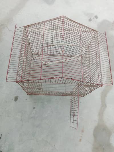 in good condition neeche ki tray nhi he